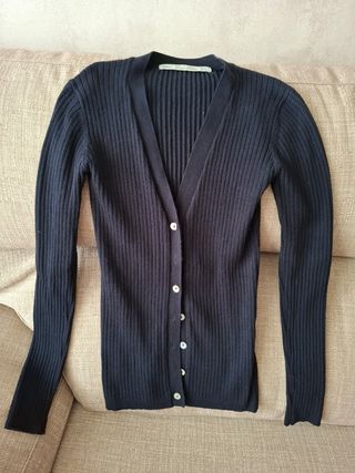CHAQUETA NEGRA ZARA