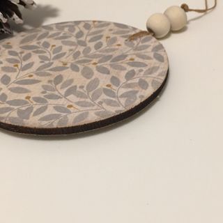 Decoración Navidad con piñas hecho a mano