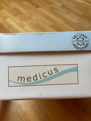 Scarpe da donna, solette ortopediche.