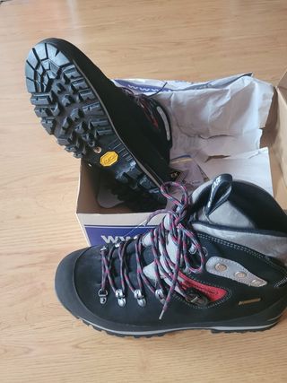 Botas  de montaña 