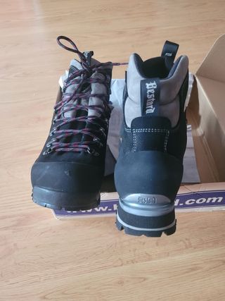 Botas  de montaña 