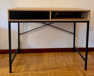 Conjunto de escritorio y silla