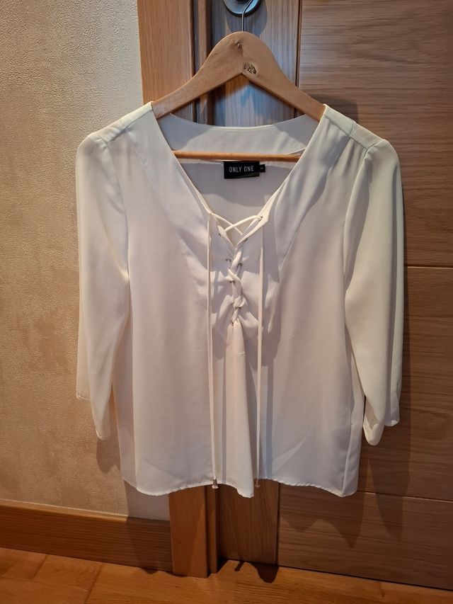 BLUSA ESCOTE V BLANCA