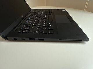 Portatil DeLL Latitude 7390 