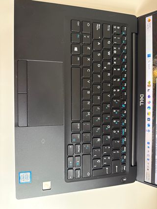 Portatil DeLL Latitude 7390 