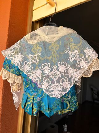Traje de alicantina niña