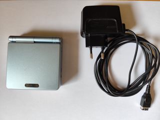 Game Boy Advance SP Pearl Blue