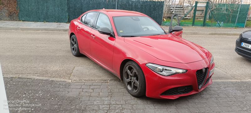 Alfa Romeo Giulia 2018 - foto 1