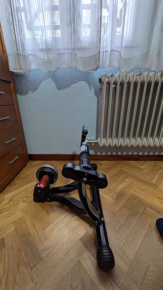 Rodillo Elite Crono Fluid y bici 