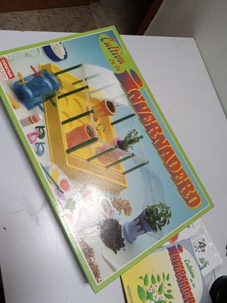 Cultiva tú invernadero Dinova manualidad