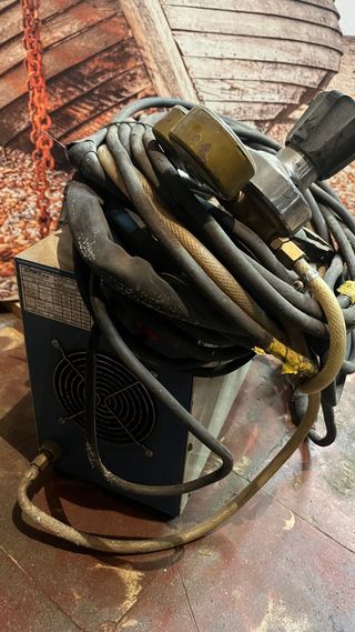 Máquina de soldar tic 