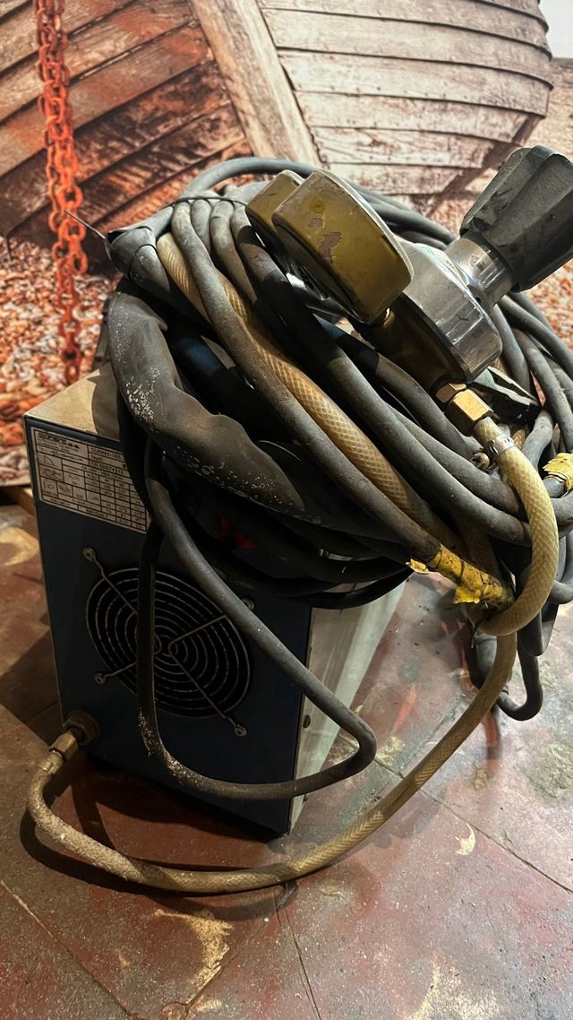 Máquina de soldar tic