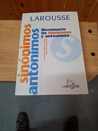 Diccionario De Sinonimos Y Antonimos / Dicitionary of Synonyms and Antonyms (Lengua Espanola / Spanish Language) (Spanish Edition)