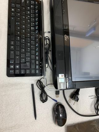 All In One Asus Eee Top PC ET1602