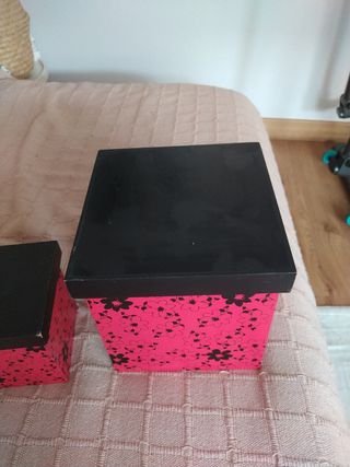 2 cajas de madera