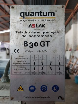 Máquina de Taladrora