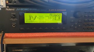 ROLAND JV2080
