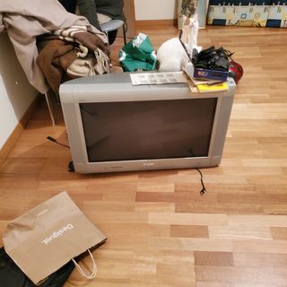 Televisión plana de culo. Philips