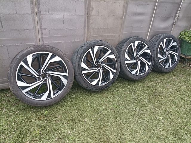 llantas  5x114'3  20“