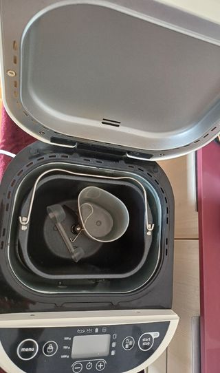 Panificadora Moulinex.