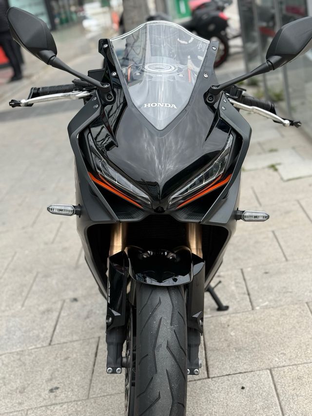 HONDA CBR 650 R