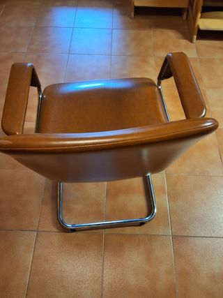 Sillas  oficina color marrón