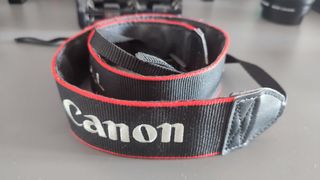 Canon700D con caja, objetivos y accesori