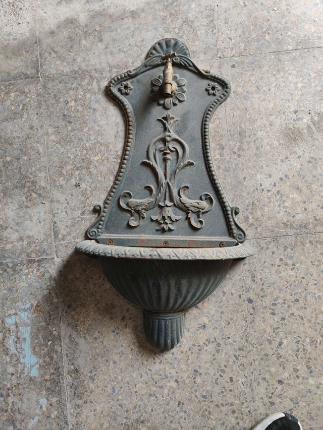 Fuente de hierro fundido 