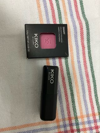 Conjunto de sombra y pintalabios