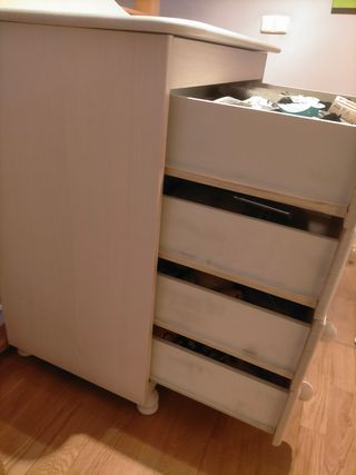 Mueble cambiador con bañera