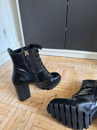 Botin negro talla 39 uterqüe