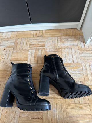 Botin negro talla 39 uterqüe