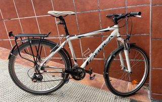 Bicicleta Orbea 26 pulgadas con muchos extras