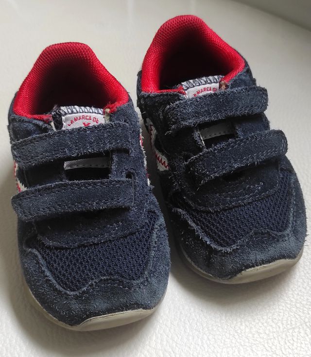 Deportiva Munich BABY serraje, azul y roja