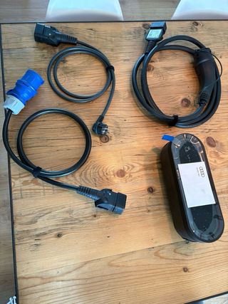 Cargador AUDI ETRON connect