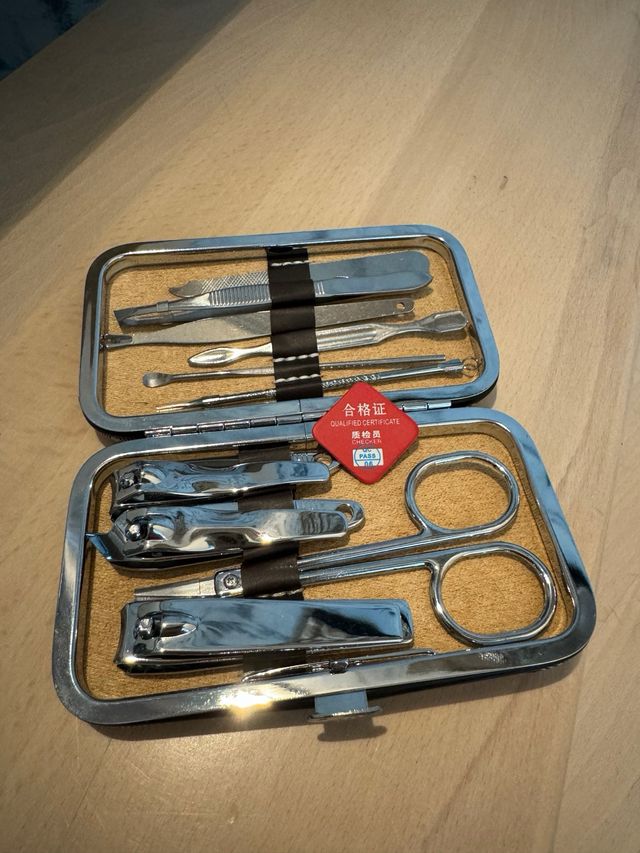 Set manicure 10 pezzi