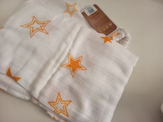 Muselina de Bambú 120*120 Estrellas Naranjas