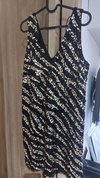 Vestido corto negro de fiesta brillos