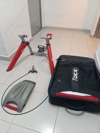 Rodillo TACX Satori más funda