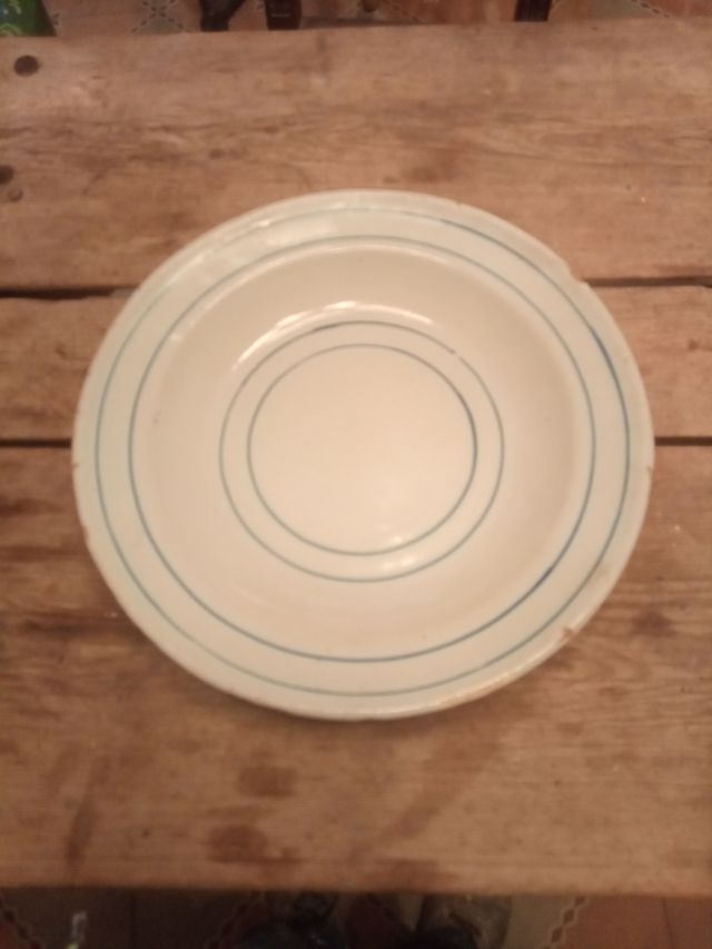 Vecchia ciotola grande