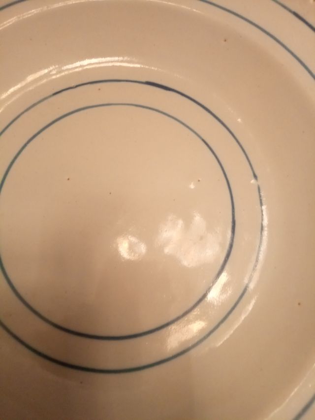 Vecchia ciotola grande