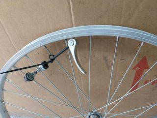 RUEDA DELANTERA 26" MTB CON CIERRE RAPIDO