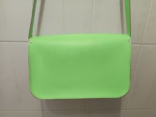 Bolso de cuero de colores