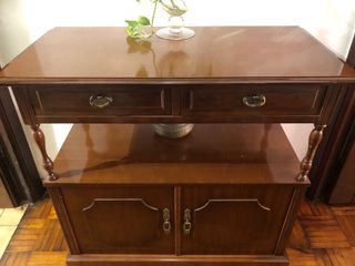 Mueble recibidor y espejo
