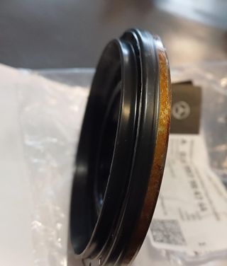 Reten de eje trasero para Mercedes Benz C280