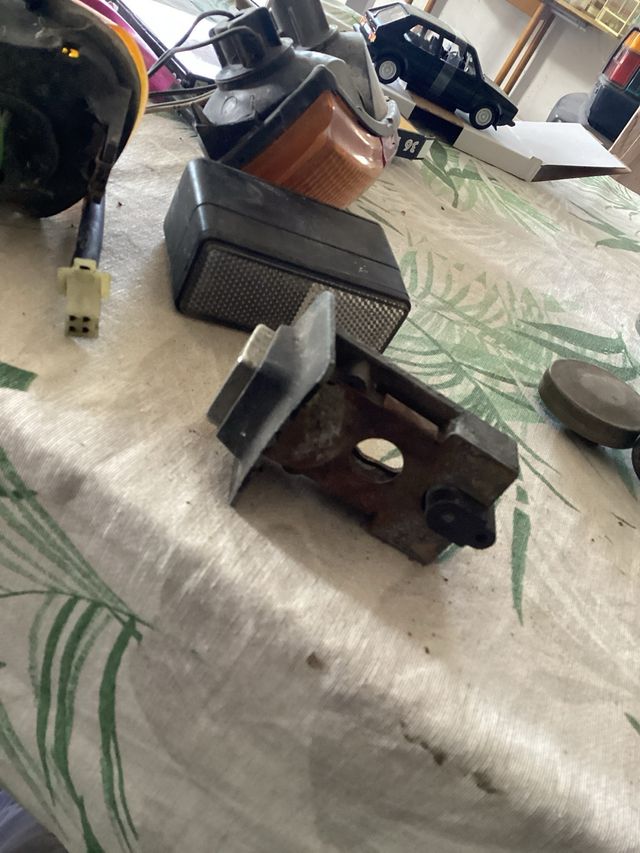 Fechadura de assento Vespa