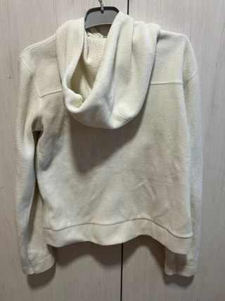 Chaqueta polar blanca/ crema