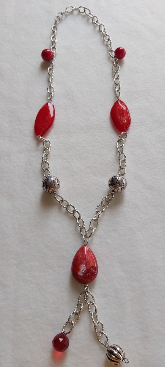Collana in alluminio con resine, ROSSO