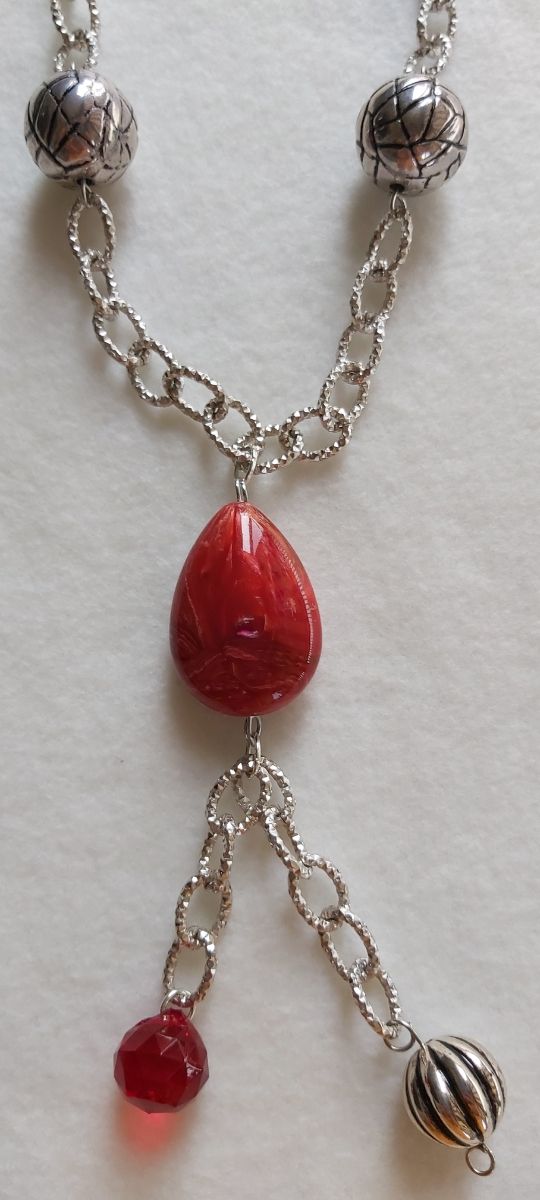 Collana in alluminio con resine, ROSSO