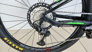 Bicicleta montaña doble suspension Btt